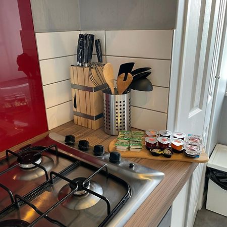 Top Floor 1 Bedroom Apartment With Views Over Лондон Екстер'єр фото