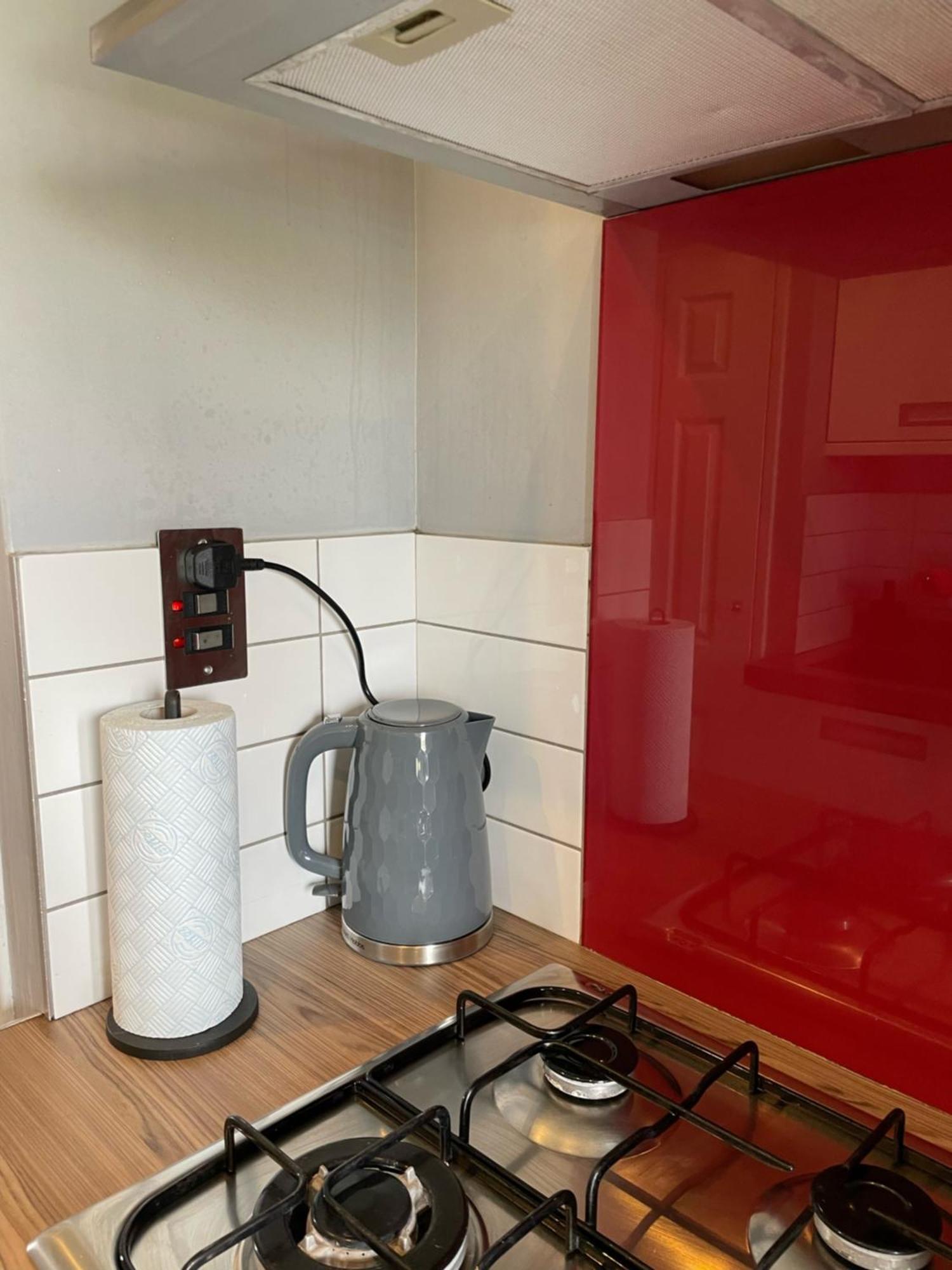 Top Floor 1 Bedroom Apartment With Views Over Лондон Екстер'єр фото